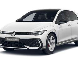 Weiß (oryxweiß perlmutteffekt / schwarz) Neu 2025 VW Golf VIII GTE Limousine | 61.345 €