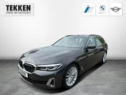 Grau Gebraucht 2021 BMW 540 Luxury Line Kombi | 45.890 € (Guter Preis)