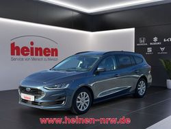 Blau Gebraucht 2022 Ford Focus Cool & Connect Kombi | 20.299 € (Fairer Preis)