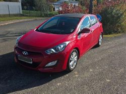 Rot Gebraucht 2013 Hyundai i30 Classic Limousine | 7.900 € (Fairer Preis)