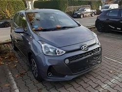 Grau Gebraucht 2017 Hyundai i10 YES! Kleinwagen | 7.300 € (Guter Preis)