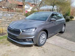 Graphitegrau metallic Neu 2025 Skoda Fabia Selection Kleinwagen | 18.800 € (Fairer Preis)