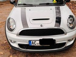 Weiß Gebraucht 2011 Mini Cooper S Kleinwagen | 10.700 € (Etwas zu teuer)