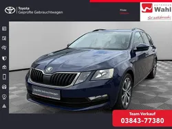 Blau Gebraucht 2017 Skoda Octavia Drive Kombi | 12.990 € (Fairer Preis)
