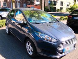 Grau Gebraucht 2013 Ford Fiesta Kleinwagen | 4.700 € (Fairer Preis)