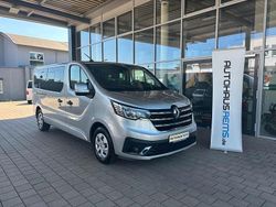 Grau Gebraucht 2022 Renault Trafic Van | 29.000 € (Fairer Preis)