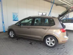 Beige Gebraucht 2014 VW Golf Sportsvan Comfortline Van / Kleinbus | 9.999 € (Fairer Preis)