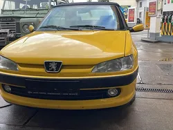 Gelb Gebraucht 1998 Peugeot 306 Cabriolet Cabrio | 2.750 €