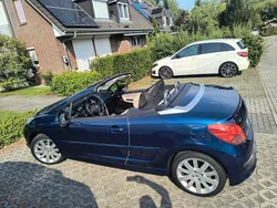 Blau Gebraucht 2008 Peugeot 207 CC Platinum Cabrio | 3.999 € (Teuer)