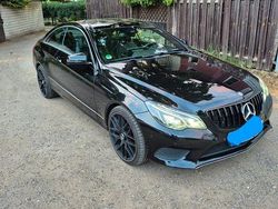 Schwarz Gebraucht 2013 Mercedes E250 Coupé | 15.150 € (Fairer Preis)