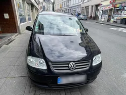 Schwarz Gebraucht 2004 VW Touran Van / Kleinbus | 1.300 € (Guter Preis)