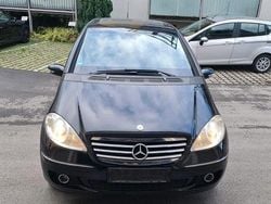 Schwarz Gebraucht 2005 Mercedes A180 Avantgarde Kleinwagen | 1.100 €