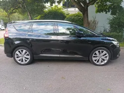 Schwarz Gebraucht 2019 Renault Grand Scénic IV Black Edition Van / Kleinbus | 17.500 €