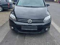 Schwarz Gebraucht 2010 VW Golf Plus Cross Van / Kleinbus | 3.290 € (Fairer Preis)