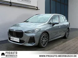 Skyscraper grau Gebraucht 2024 BMW 218 Active Tourer M Sport Van / Kleinbus | 31.300 € (Guter Preis)