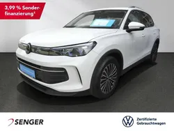 Weiß Gebraucht 2024 VW Tiguan Life SUV | 34.880 € (Fairer Preis)