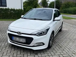 Weiß Gebraucht 2018 Hyundai i20 Active Limousine | 9.500 € (Fairer Preis)