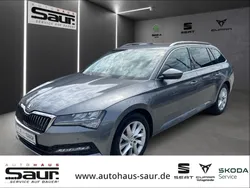 Grau Gebraucht 2023 Skoda Superb Ambition Kombi | 32.920 € (Superpreis)