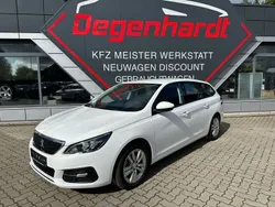 Weiß Gebraucht 2020 Peugeot 308 Active Kombi | 15.990 € (Fairer Preis)
