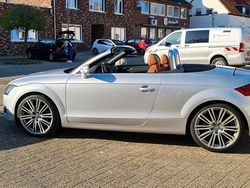Silber Gebraucht 2008 Audi TT Roadster Cabrio | 13.000 € (Fairer Preis)