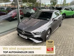 Mountaingrau metallic Gebraucht 2023 Mercedes A200 AMG Line Premium Limousine | 30.995 € (Guter Preis)