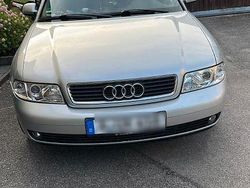 Silber Gebraucht 1999 Audi A4 Kombi | 650 € (Superpreis)