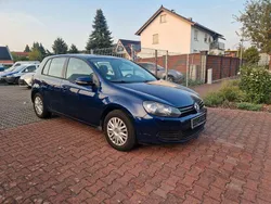 Blau Gebraucht 2009 VW Golf VI Trendline Limousine | 4.499 € (Fairer Preis)