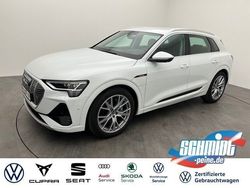Gletscherweiß metallic Gebraucht 2020 Audi e-tron S-Line SUV | 38.700 € (Fairer Preis)