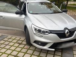 Silber Gebraucht 2020 Renault Mégane GrandTour LIMITED Kombi | 11.800 € (Guter Preis)