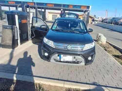 Schwarz Gebraucht 2017 Suzuki Vitara SUV | 10.800 €