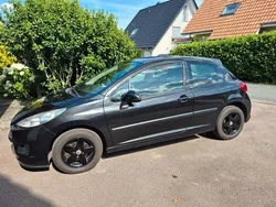 Schwarz Gebraucht 2010 Peugeot 207 Urban Move Limousine | 2.500 € (Guter Preis)
