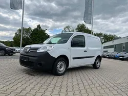 Weiss Gebraucht 2021 Renault Rapid Limousine | 15.990 €