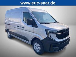 Silber Neu 2025 Renault Master Van | 40.590 € (Guter Preis)