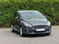 Grau Gebraucht 2015 Ford S-MAX Titanium Van / Kleinbus | 13.999 € (Fairer Preis)