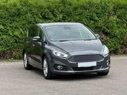 Grau Gebraucht 2015 Ford S-MAX Titanium Van / Kleinbus | 15.999 € (Etwas zu teuer)