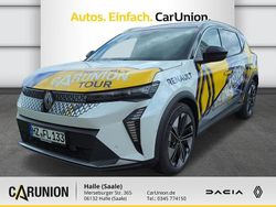 Perlmuttweiß metallic, black Gebraucht 2024 Renault Scénic Techno Van / Kleinbus | 43.995 € (Etwas zu teuer)