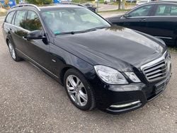 Schwarz Gebraucht 2010 Mercedes E350 Avantgarde Kombi | 4.990 € (Etwas zu teuer)