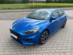 Blau Gebraucht 2020 Ford Focus ST-Line Limousine | 18.650 € (Fairer Preis)
