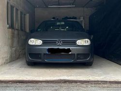Schwarz Gebraucht 2001 VW Golf IV Edition Kleinwagen | 1.800 € (Etwas zu teuer)
