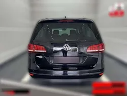 Schwarz metallic Gebraucht 2018 VW Sharan Comfortline Van / Kleinbus | 25.640 € (Etwas zu teuer)