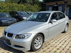 Titansilber metallic Gebraucht 2006 BMW 318 Limousine | 2.490 € (Superpreis)
