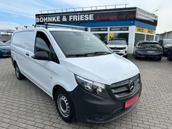 Weiß Gebraucht 2021 Mercedes Vito Van / Kleinbus | 14.999 € (Guter Preis)