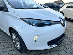 Weiß Gebraucht 2015 Renault Zoe Life Kleinwagen | 5.750 € (Fairer Preis)