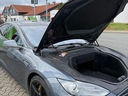 Grau Gebraucht 2014 Tesla Model S Limousine | 16.800 € (Guter Preis)