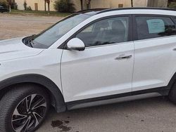 Weiß Gebraucht 2019 Hyundai Tucson Premium SUV | 22.000 € (Fairer Preis)