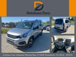 Grau Gebraucht 2020 Peugeot Rifter Allure GT-Line Van / Kleinbus | 23.950 € (Teuer)