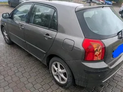 Grau Gebraucht 2005 Toyota Corolla Kleinwagen | 2.500 € (Superpreis)