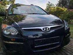 Schwarz Gebraucht 2009 Hyundai i30 Comfort Kombi | 2.500 € (Guter Preis)