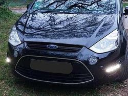 Schwarz Gebraucht 2010 Ford S-MAX Titanium Van / Kleinbus | 4.700 € (Etwas zu teuer)