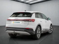 Weiß Gebraucht 2022 Audi Q4 e-tron SUV | 29.949 € (Guter Preis)